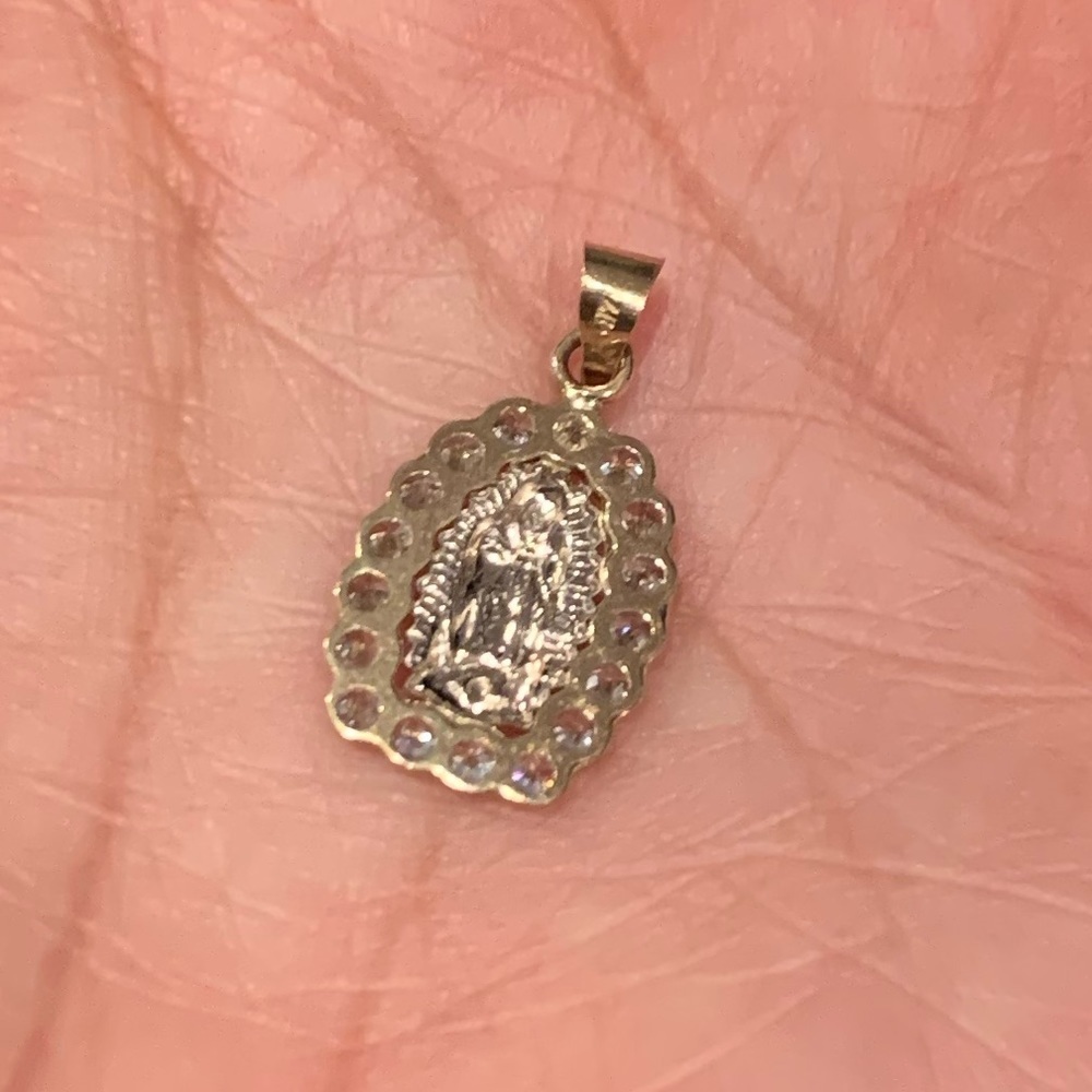 New 10k Gold Religion Virgin Mary Pendent - Picture 3 of 6